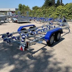 Remorque porte bateau 1800 kg PTAC - CU 1320 kg - 2 essieux Galaxy 2.0 multi-rouleaux avec feux fixes étanches