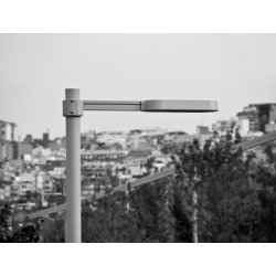 Lampadaire urbain Candela LED - 147W - 18296 lm - acier galvanisé - hauteur 10,2 m