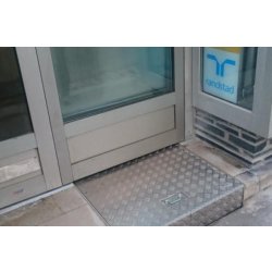 Rampe d'accès encastrée pour erp, les trottoirs étroits - combi rampe