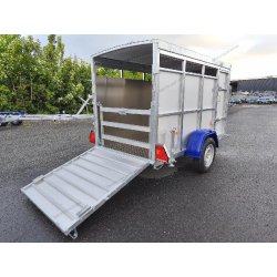 Remorque bétaillère Lider 44540 - un essieu freiné 1350 kg - 250 x 125 x 155 cm