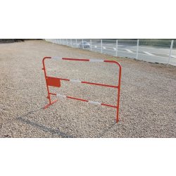 Barrières de chantier TP 1,5 m - Délimitation et sécurité avec bandes rétro-réfléchissantes