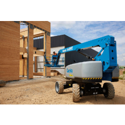 Nacelle élévatrice hybride Genie® S®-60 FE - tout-terrain, performances propres et silencieuses