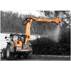 Broyeur forestier Titan II - Lagarde - 1,20 m de largeur de coupe - hydraulique centre fermé 81 CV