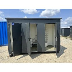 Conteneur sanitaire - 3 cabines indépendantes : toilettes, urinoir, chauffe-eau, douche