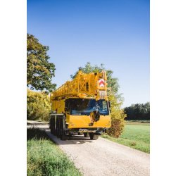 LTM 1070-4.2 grues automotrices - Liebherr - capacité de charge max 70 t - flèche télescopique jusqu'à 50 m