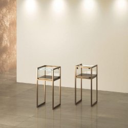 Vitrine T-Métal table 45x45xH95cm 1 bande LED - bronze