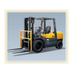 Chariots élévateurs - essence et diesel 3.5 - 5 Ton - pour charges lourdes