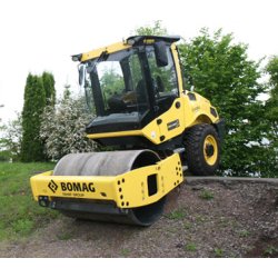 Rouleau monocylindre VM1 - BW 145 D-5 avec ROPS - Bomag
