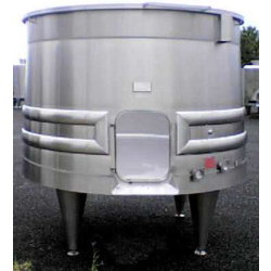 Garde-vin fond tronconique - capacité 46hl - chassis pieds tronconiques - finition intérieure brut laminage à froid - NEUF 2002