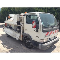 Hydrocureur nissan cabstar 45.13