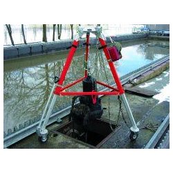 TRIPODES DE LEVAGE CBHS AVEC TREUIL (EN795)