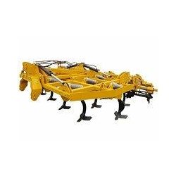 Vibro-déchaumeur à dents 70x12 - 4 rangées - largeur de travail jusqu'à 6m - rouleau tube 540mm