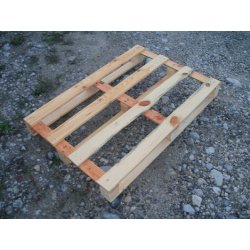 Palette en bois standard légère 4 entrées - Dimensions 800x1200 mm - Charge dynamique 500 kg - Traitement NIMP15 possible