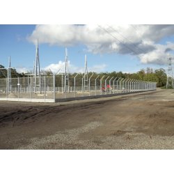 Clôture grillagée EDF type BD2 - hauteur 2.60m avec dalles de soubassement en béton et grillage ondulé
