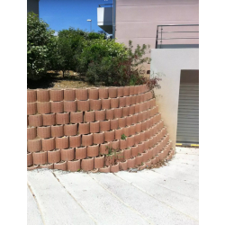 Element végétalisable en béton pour murs de soutènement, murs de parement, aménagement de berges ou merlons anti-bruit - BETOPLUS - Pomel béton