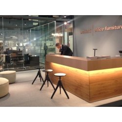 Banque d'accueil moderne éclairée - TOKI CUBE - design contemporain et élégant, modulable, avec éclairage LED optionnel