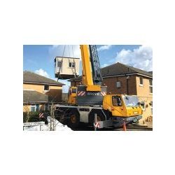 Grue automotrice GMK3060 - Manitowoc Cranes - 50 t de charge maximale - Flèche MEGAFORM à six sections