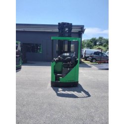 Chariot à mât rétractable BT RRB2 1537 - disponible en occasion et en location de courte à longue durée