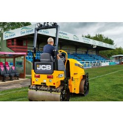 CT260 Rouleau tandem vibrant - JCB - poids opérationnel 2420/2560 kg avec moteur Kubota de 18,5 kW et système télématique LiveLink