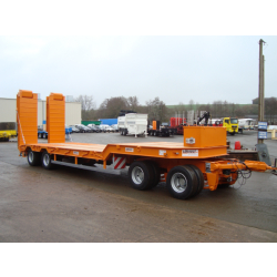 Remorque droite 4 essieux à rond d'avant train et plateau surbaissé - Porte engins type R4DS16/32 - PTC 26T / 41T