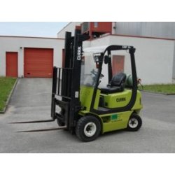 Chariot élévateur frontal thermique Clark CMP15L - 1500kg - Gaz - Mât STD 3.0m - Année 2003