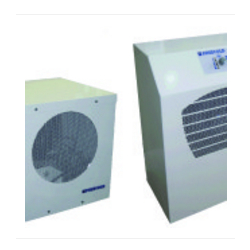 Climatiseur split solaire FREECOLD® - 2600W - 100% solaire - Sans batteries ni onduleurs