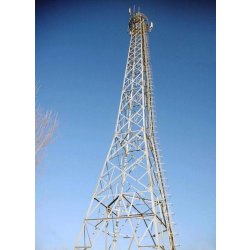 Angle tour de télécommunication en acier