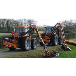 Faucheuse débroussailleuse 5683 e-lpa - KUHN avec portée horizontale 5,60 m et puissance 80 ch