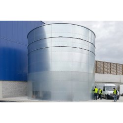 Deux réservoirs incendie de 766 m3 (source B sprinkler) et 889 m3 (source pompier) - FM TANK
