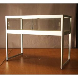Vitrine table avec portes coulissantes sécurisées - L 120 x P 60 x H 92 cm - Verre trempé et structure aluminium anodisé