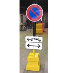 Bloc béton anti-intrusion - Bloc de béton - Blocsignalisation 500 - 275 kg - 500x500x500 mm
