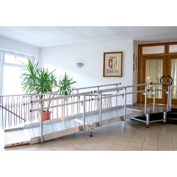Rampe modulaire pour fauteuil roulant - E-Stahl Limited - système adaptable avec éléments passerelle et plate-forme