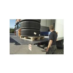 Hayon élévateur ZAHD 150/200 - HIAB Zepro - Levage 1500 à 2000 kg - Bras jusqu'à 1710 mm