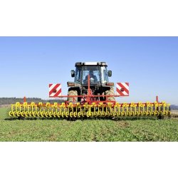 Herse étrille rotative RH 600 M1 - APV - largeur de travail 6 m avec anneaux réglables et efficacité ajustable