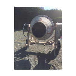 Bétonnière VITO VT480 - Moteur Honda GX - Cuve intérieure propre - Timon et rampe - Révision OK