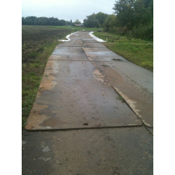 Plaques de roulage en acier - protection des sols - chasi - 5 à 6m de long
