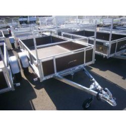 Remorque utilitaire 251x133x40 cm - 1 essieu - bois antidérapant - PTAC 500 kg