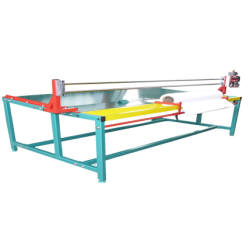 Table de coupe pour fond de rouleau conçue aux industries du papier