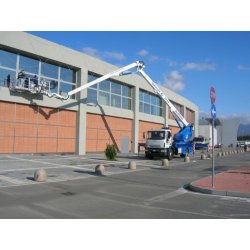 Eagle Phoenix 3224 - Camion nacelle télescopique avec bras de treuil - Oil & Steel France - 32 m (120 kg)