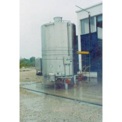 Cuve de vinification et stockage - toit conique et fond conique avec goulotte