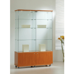 Vitrine éclairante en verre 12/18LMVA - style classique en finition cerisier avec rangement sécurisé