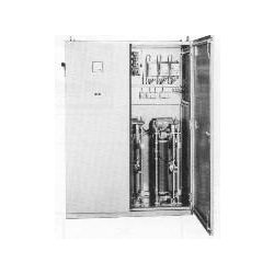 Régulateur de tension triphasée - type DNK - réglage séparé des trois phases - de 3 à 828 KVA