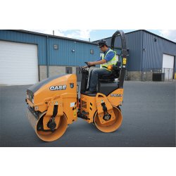 Rouleau compresseur CASE DV23 - 31 hp (23 kW), 5,400 lb (2450 kg)