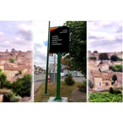 Écran géant LED extérieur sur pied - Dynagence - forte luminosité jusqu'à 10 000 cd - résistant aux intempéries