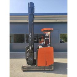Chariot à mât rétractable BT RRE160 E000587 - disponible en occasion et en location de courte à longue durée
