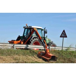 Épareuse BM72 - Becchio & Mandrile - portée horizontale 7,20 m - tête de broyage 1,20 m - 52 CV au rotor