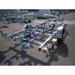 Remorque bateau 1350 kg PTAC - CU 940 kg - 1 essieu - fast multi-rouleaux immergeable