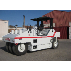 Compacteur à pneus d'occasion CORINSA CCR 21.35 (1999) – 35 000 kg – 8 000 heures