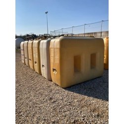 Conteneur plastique ex stockage fioul 2500 L - nettoyé et dégazé - occ ref : w00252302005p - Dabert-Citernes