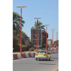 Lampadaires solaires JUA MAXI 4 - éclairage routier autonome et robuste
